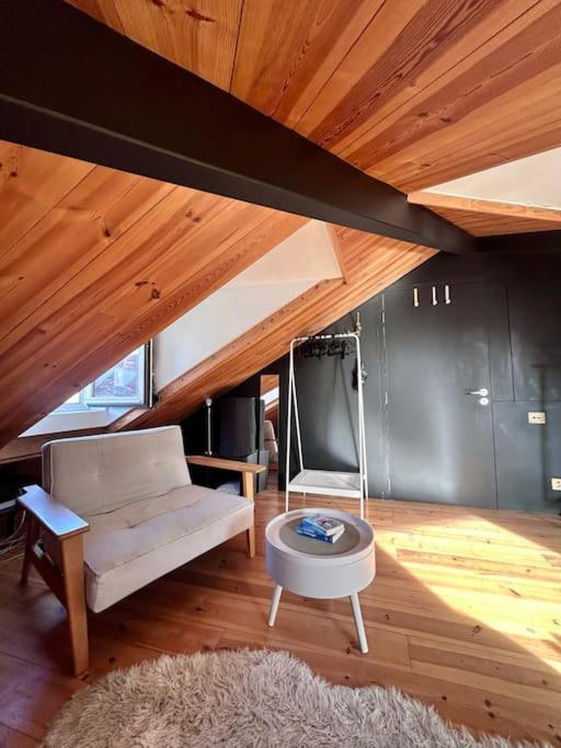 Apartment Cool In Historical Centre